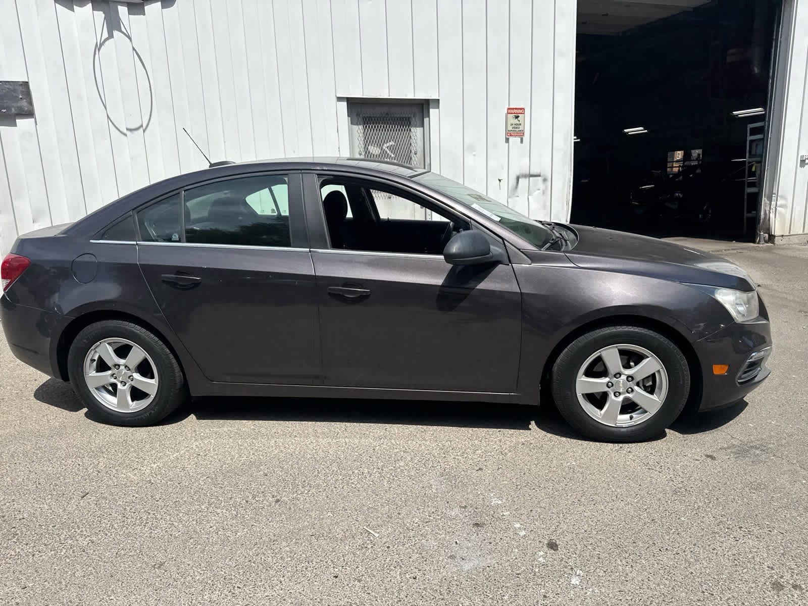 Thumbnail: 2015 Chevrolet Cruze - 9