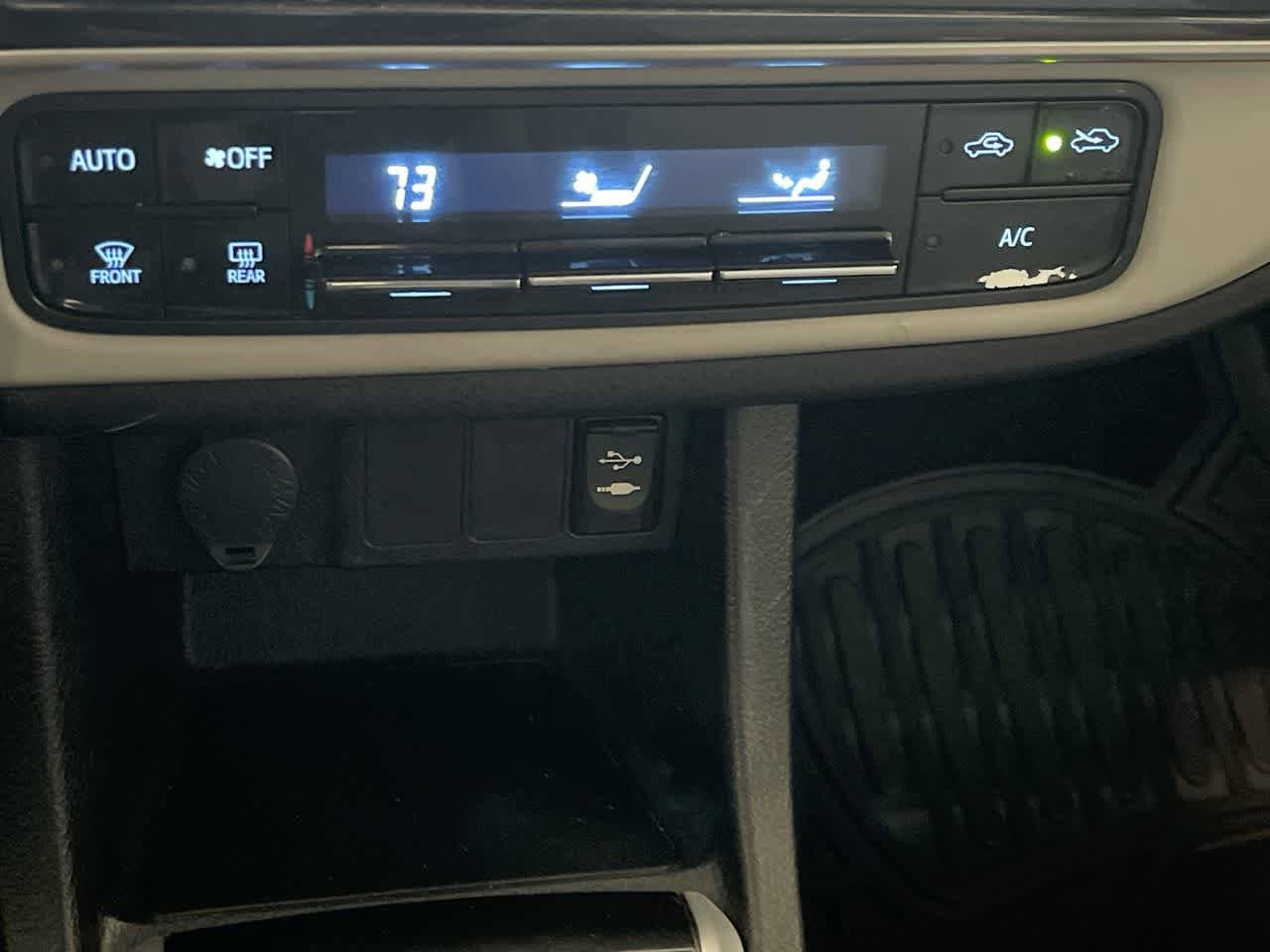 Thumbnail: 2019 Toyota Corolla - 18