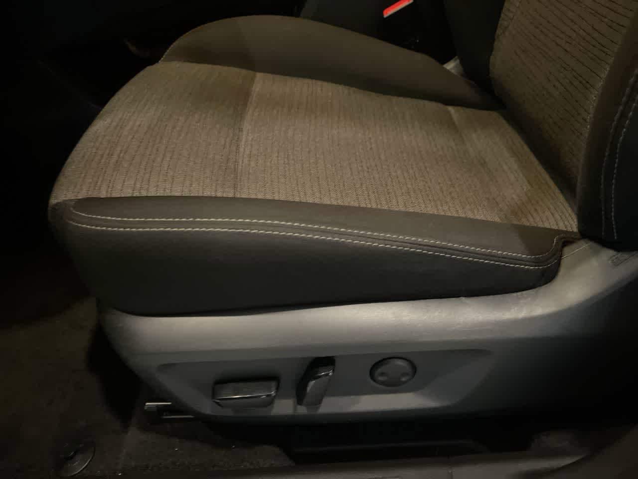 Thumbnail: 2023 Nissan Rogue - 12