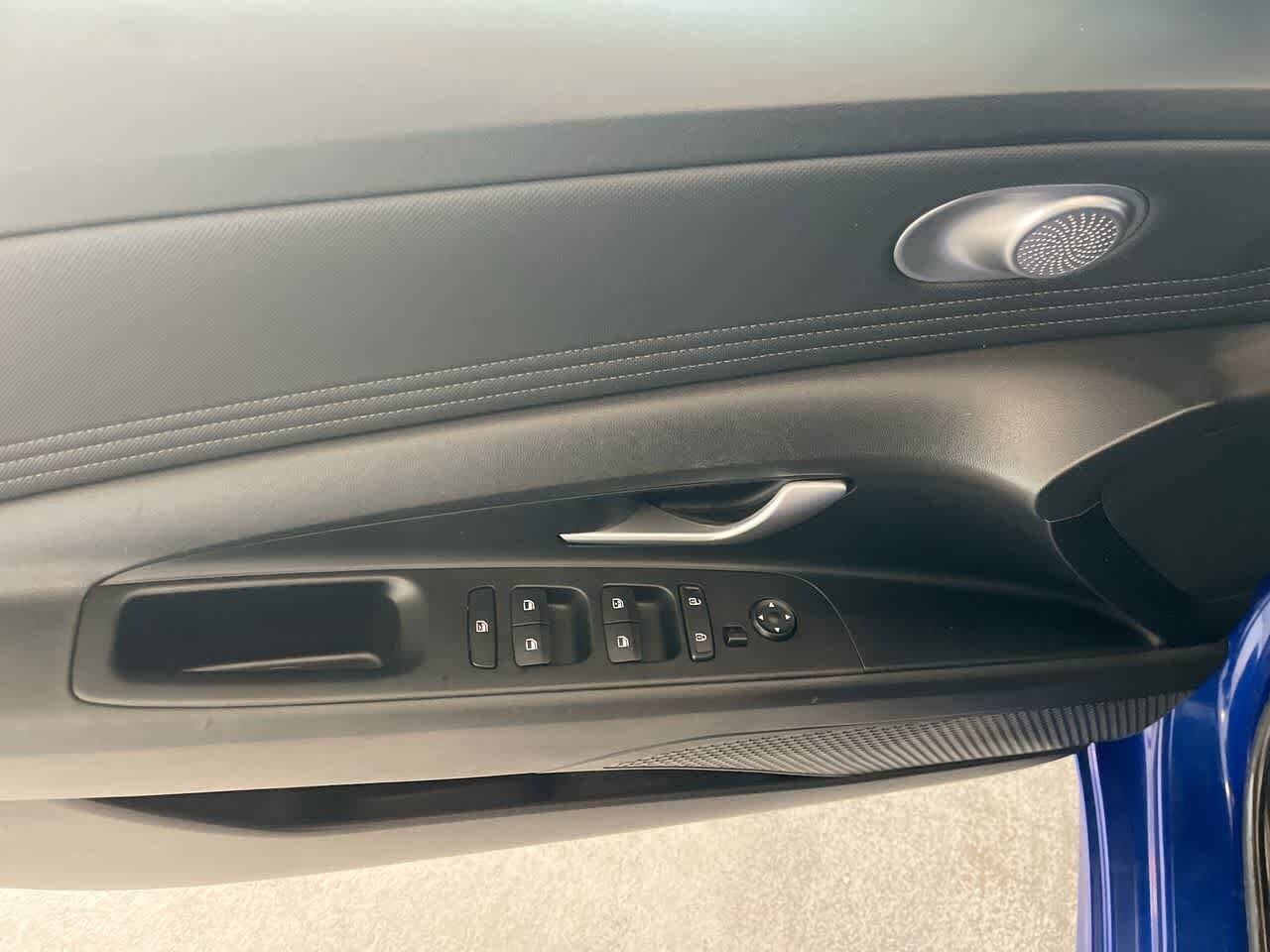 Thumbnail: 2023 Hyundai Elantra - 13