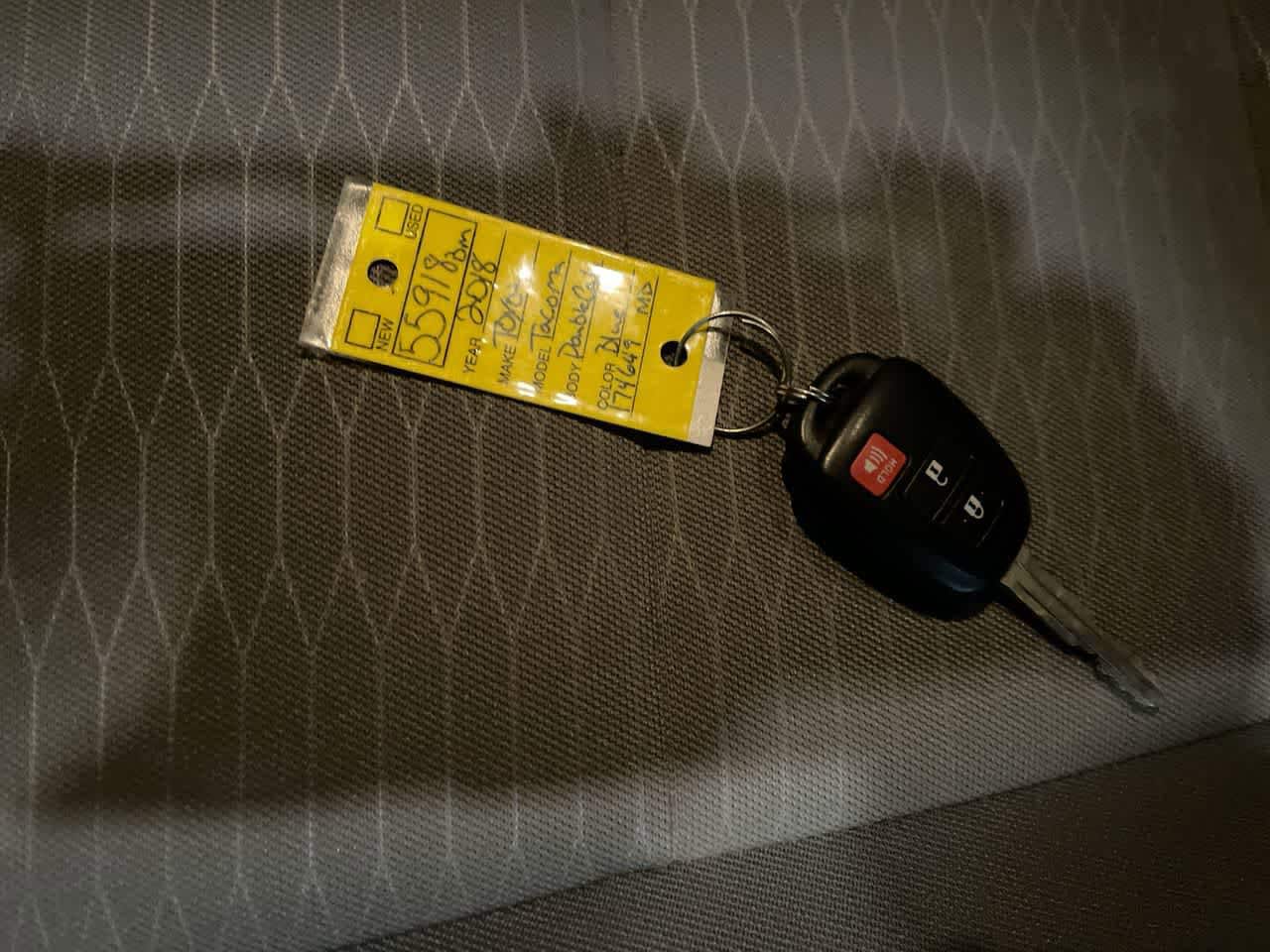 Thumbnail: 2018 Toyota Tacoma - 26