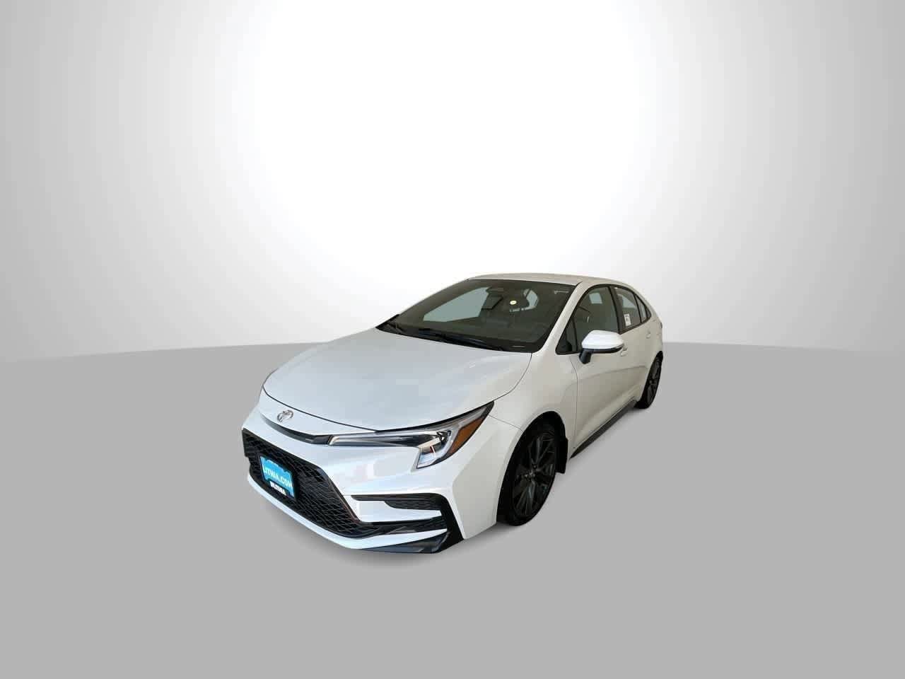 Thumbnail: 2025 Toyota Corolla - 3