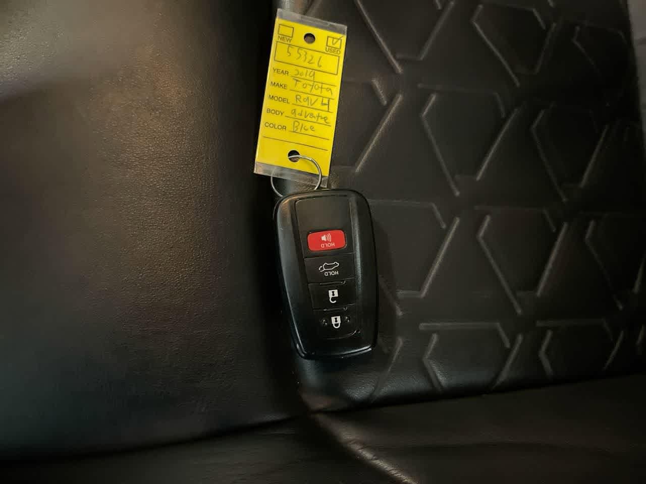 Thumbnail: 2019 Toyota RAV4 - 27