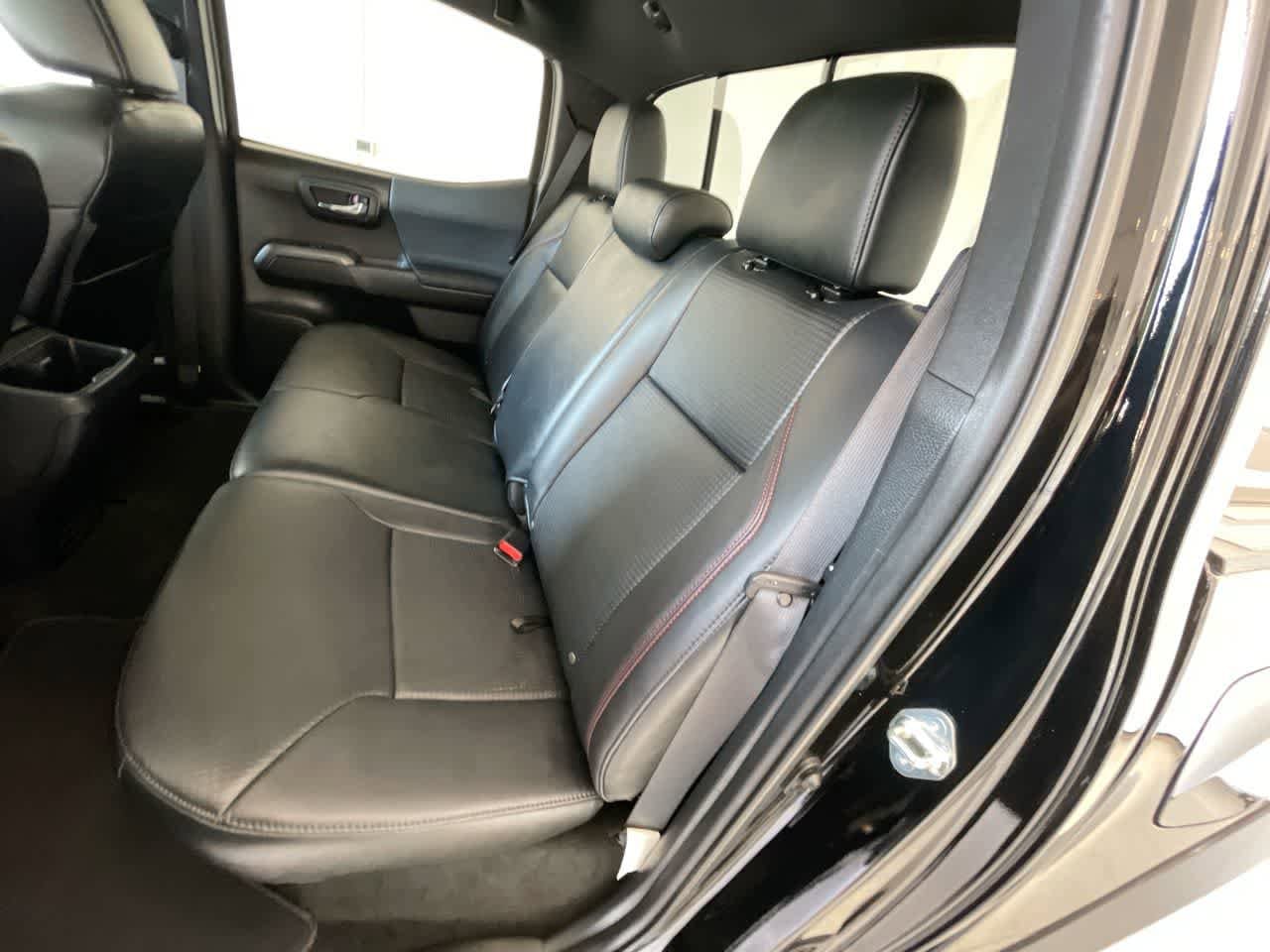 Thumbnail: 2019 Toyota Tacoma - 25