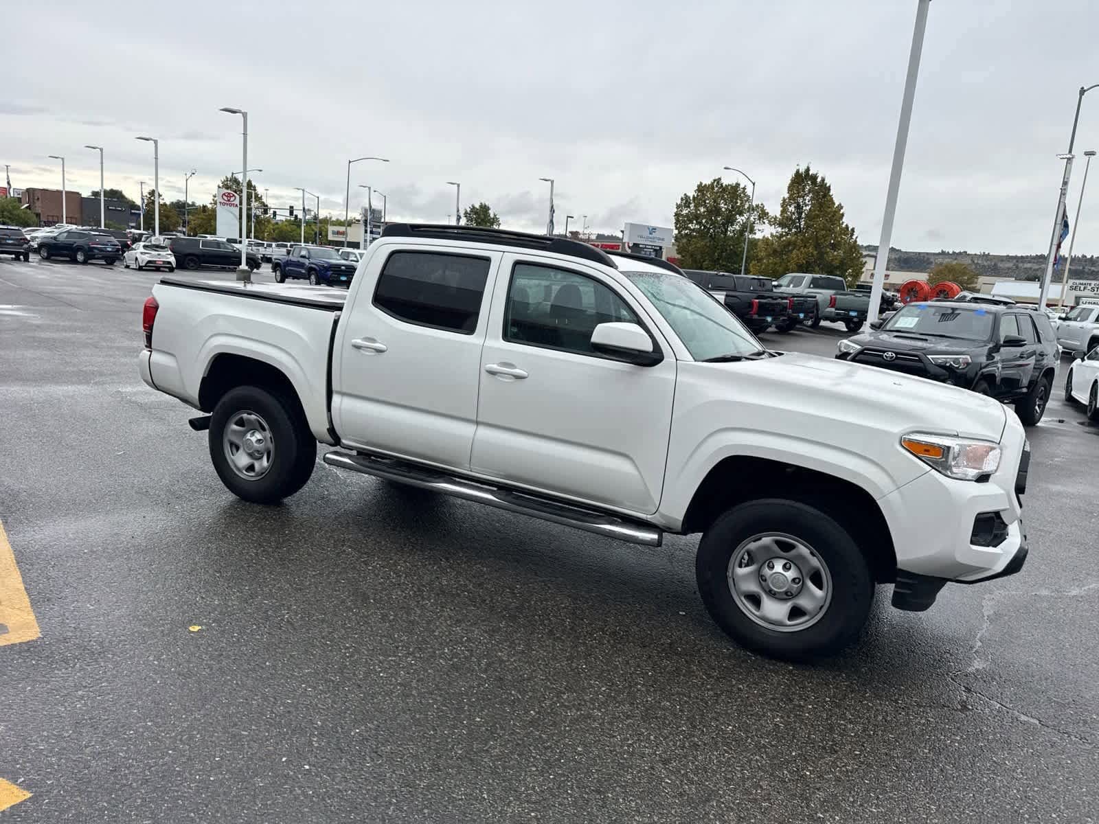 Thumbnail: 2022 Toyota Tacoma - 16