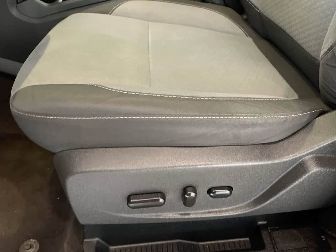 Thumbnail: 2017 Ford Escape - 12