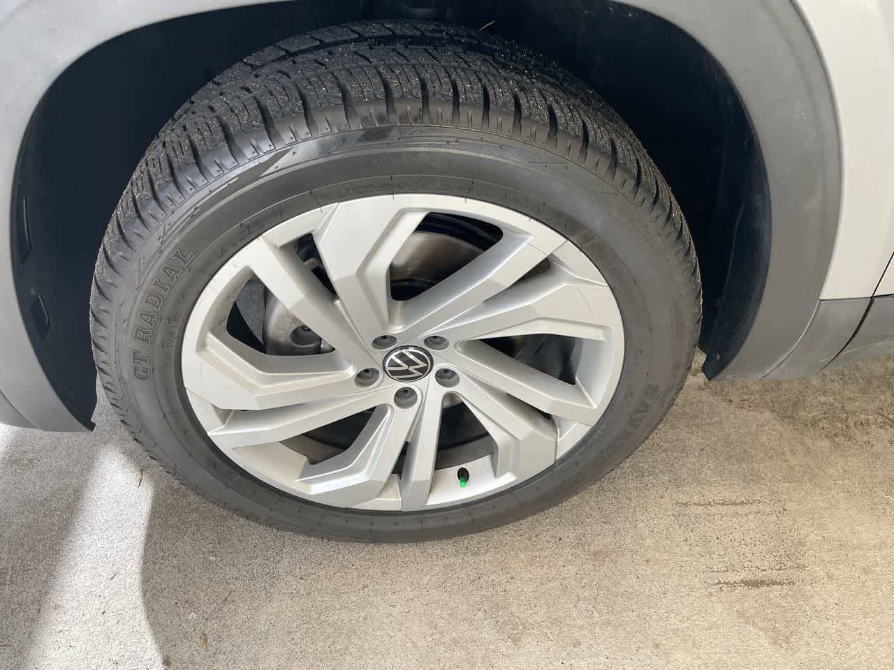 Thumbnail: 2021 Volkswagen Atlas - 10