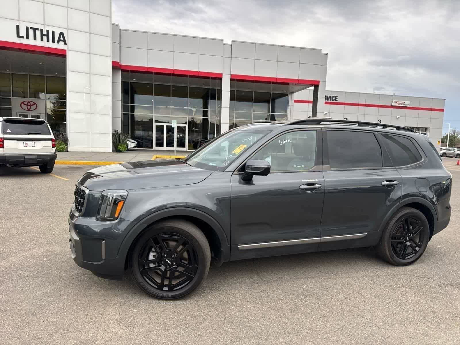 Thumbnail: 2023 Kia Telluride - 3