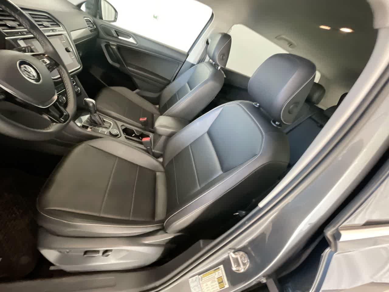 Thumbnail: 2021 Volkswagen Tiguan - 12