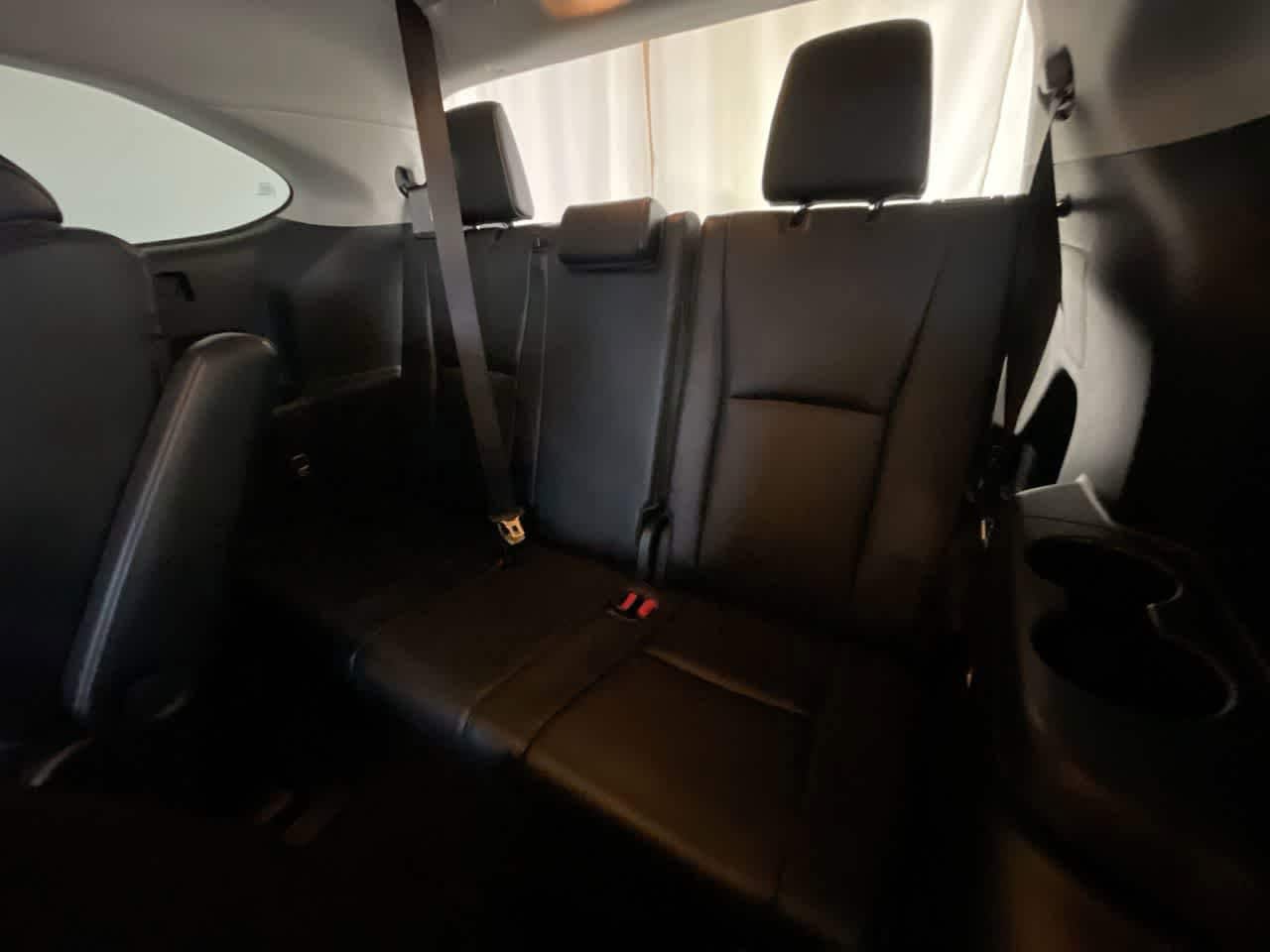 Thumbnail: 2023 Toyota Highlander - 24