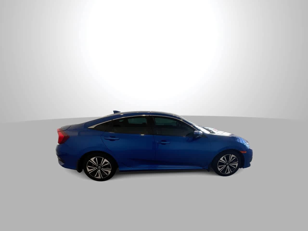 Thumbnail: 2017 Honda Civic - 9