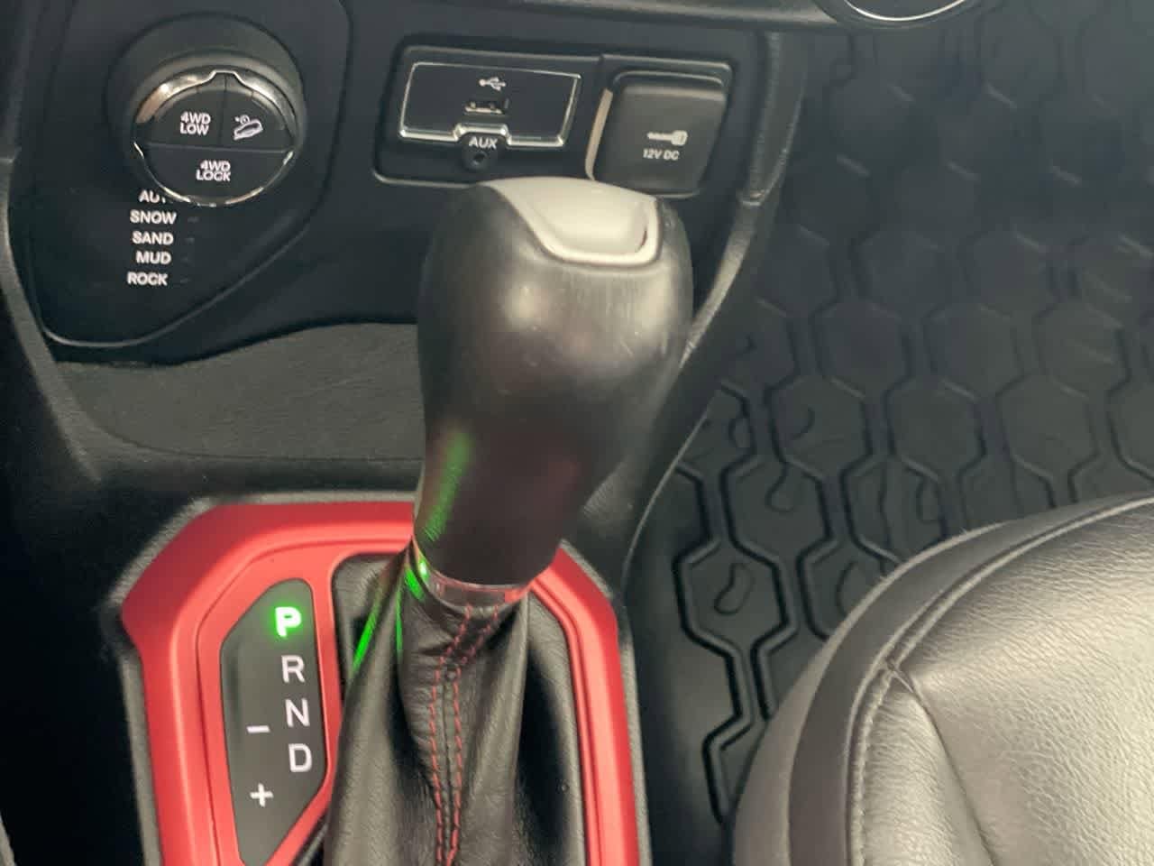 Thumbnail: 2015 Jeep Renegade - 22