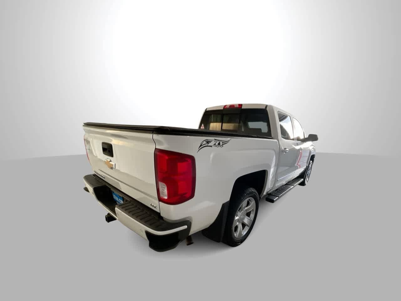 Thumbnail: 2018 Chevrolet Silverado 1500 - 8