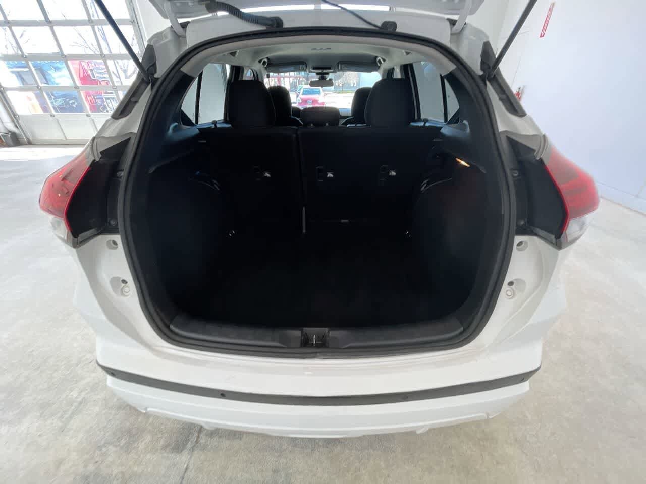 Thumbnail: 2022 Nissan Kicks - 22