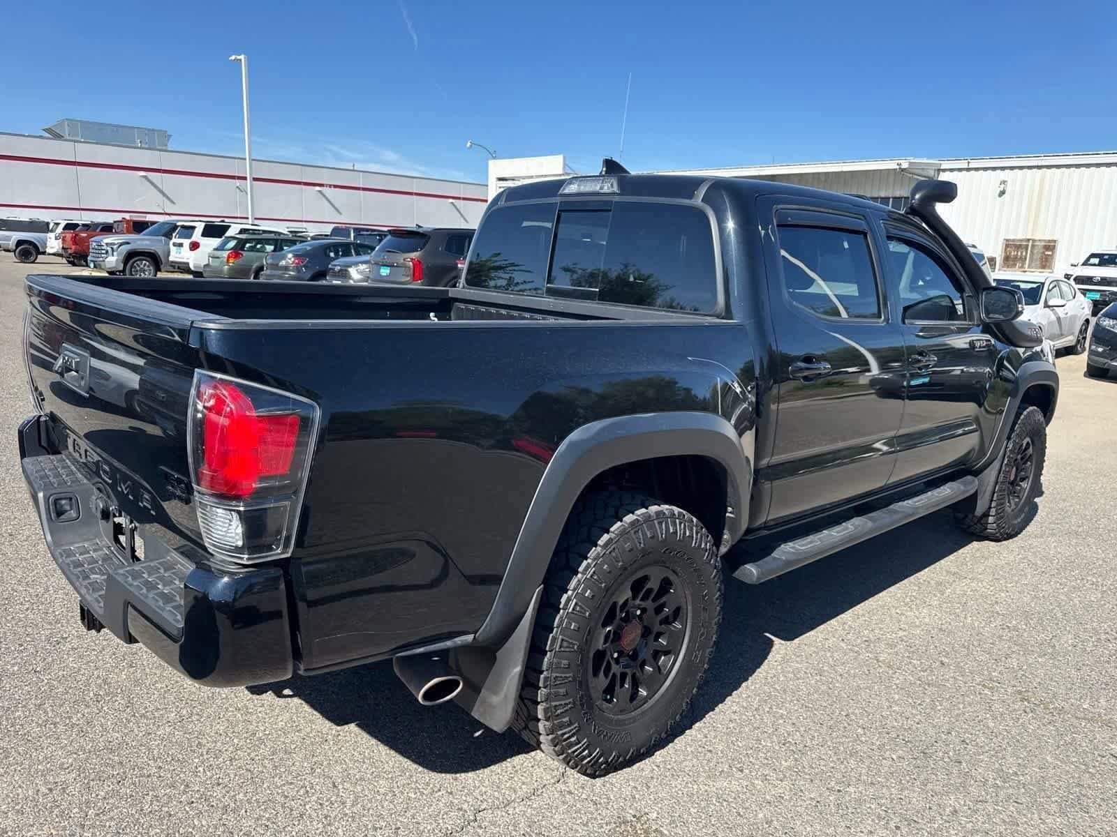 Thumbnail: 2019 Toyota Tacoma - 15