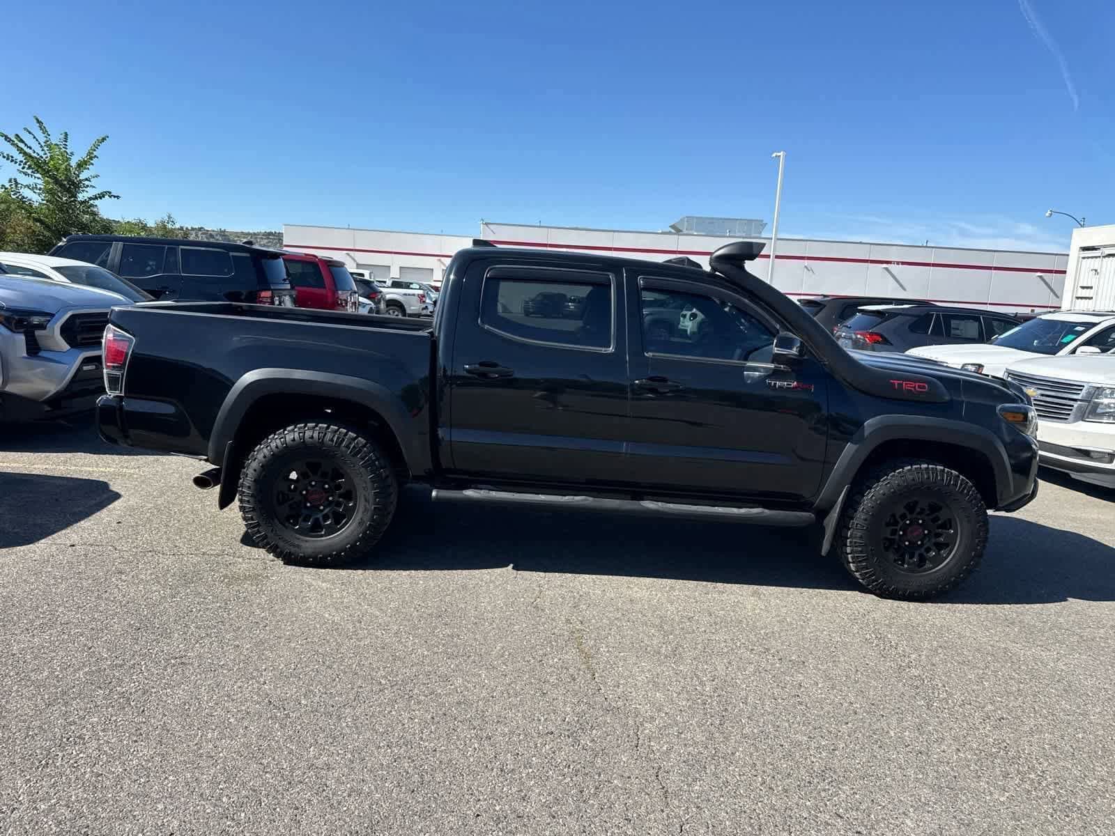 Thumbnail: 2019 Toyota Tacoma - 12