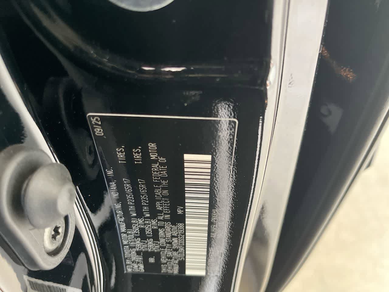 Thumbnail: 2025 Toyota Sienna - 29