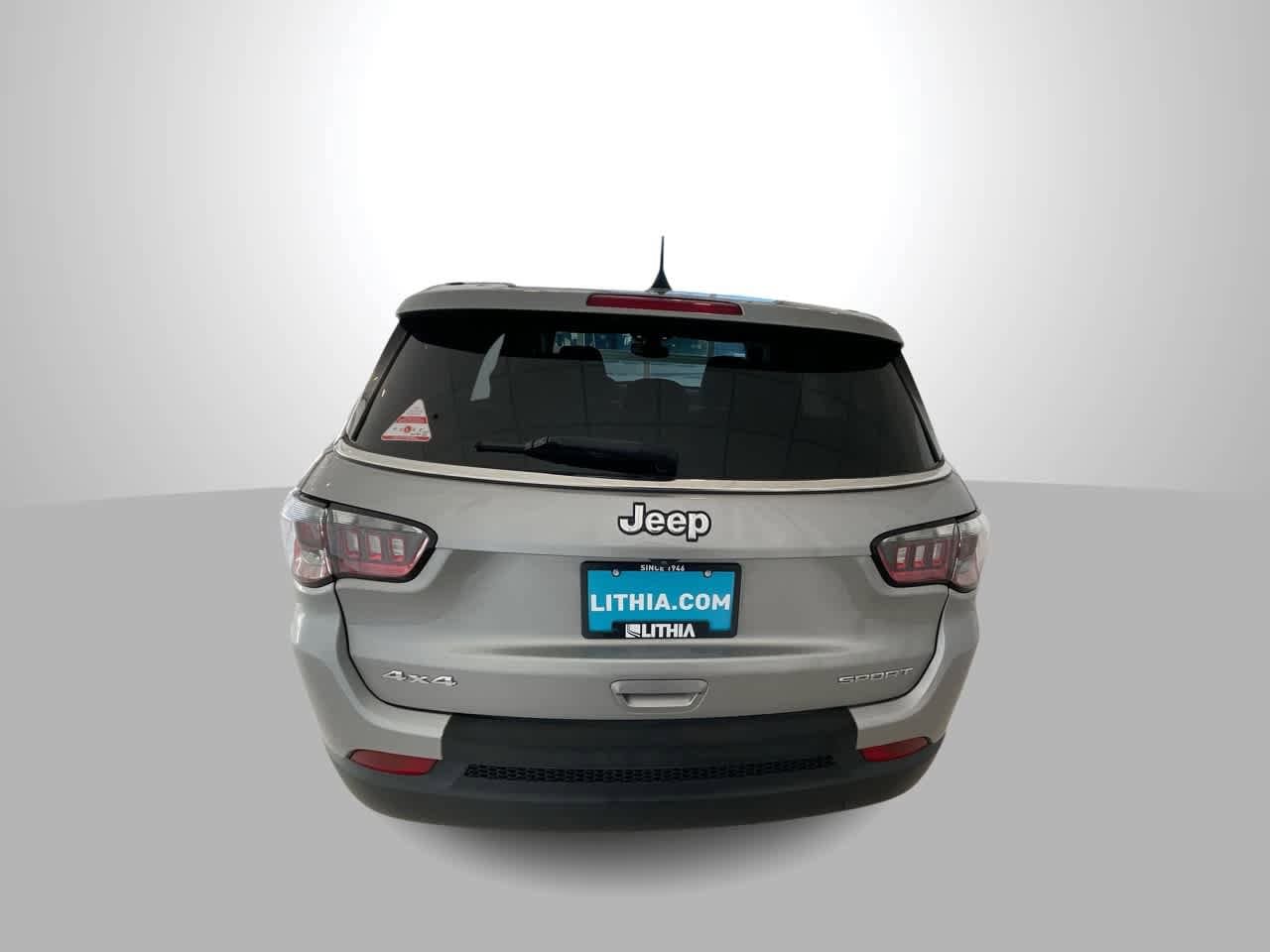 Thumbnail: 2022 Jeep Compass - 7