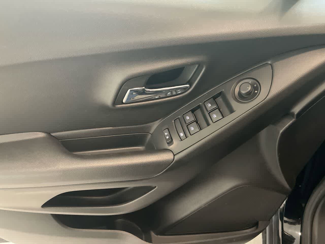 Thumbnail: 2019 Chevrolet Trax - 13