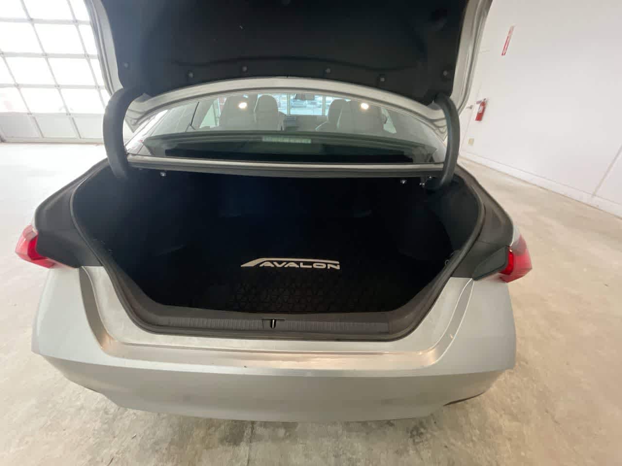 Thumbnail: 2021 Toyota Avalon - 24