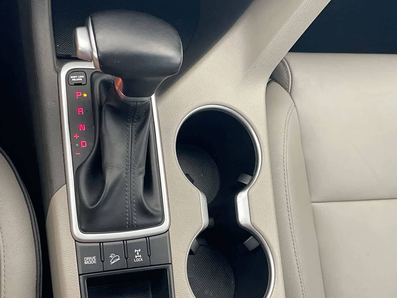 Thumbnail: 2017 Kia Sportage - 19