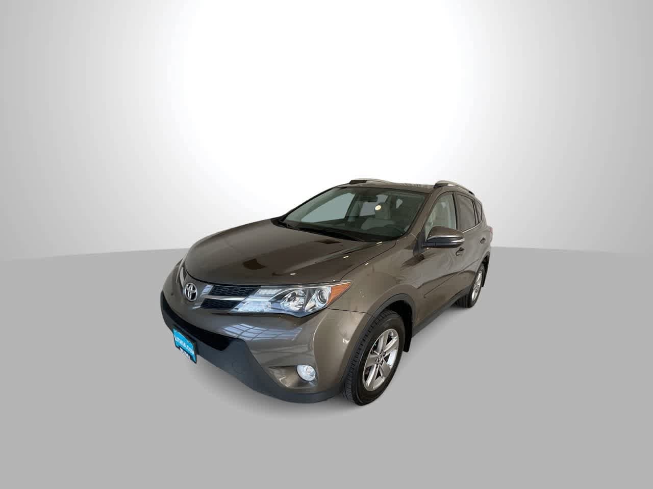 Thumbnail: 2015 Toyota RAV4 - 4