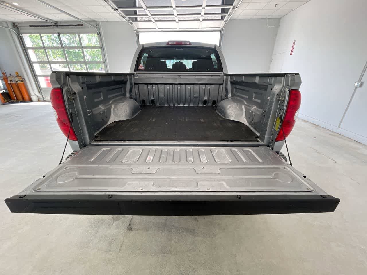 Thumbnail: 2017 Toyota Tundra - 22