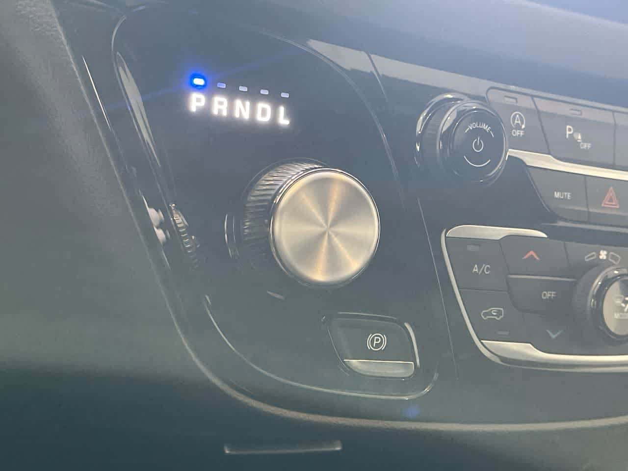 Thumbnail: 2025 Chrysler Pacifica - 19