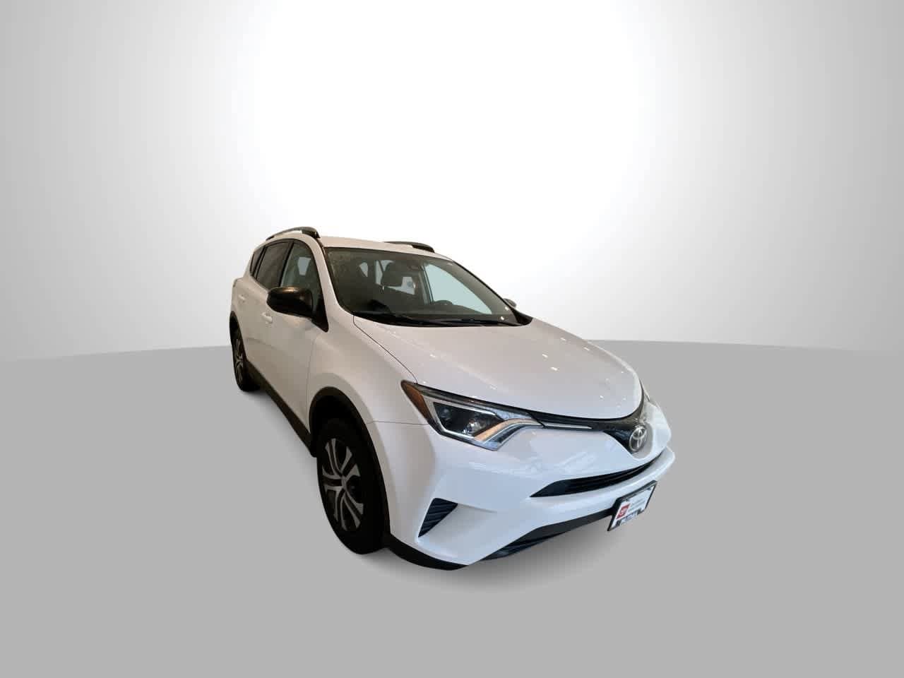 Thumbnail: 2018 Toyota RAV4 - 2