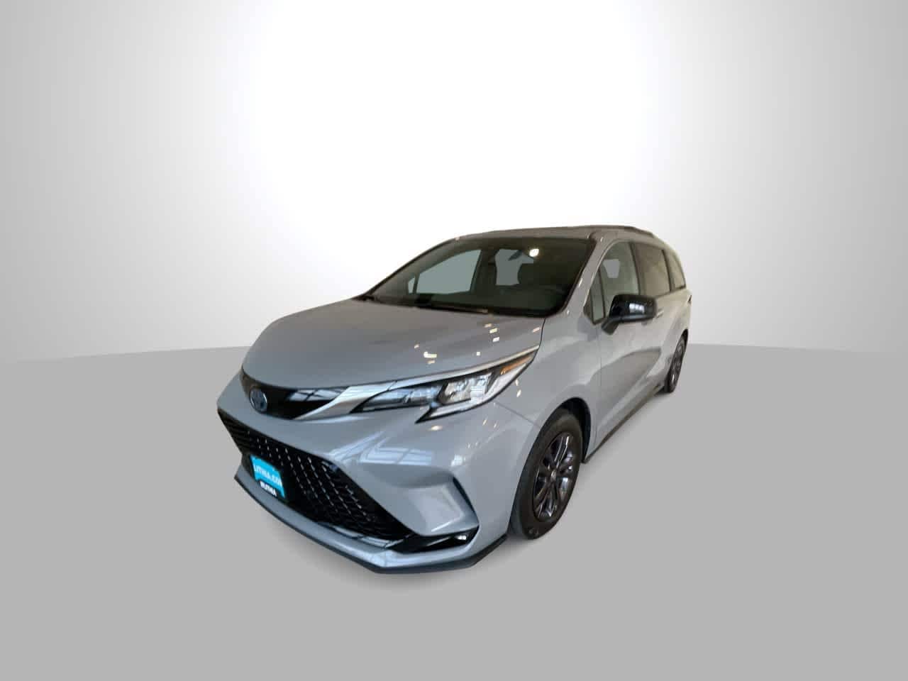 Thumbnail: 2024 Toyota Sienna - 4