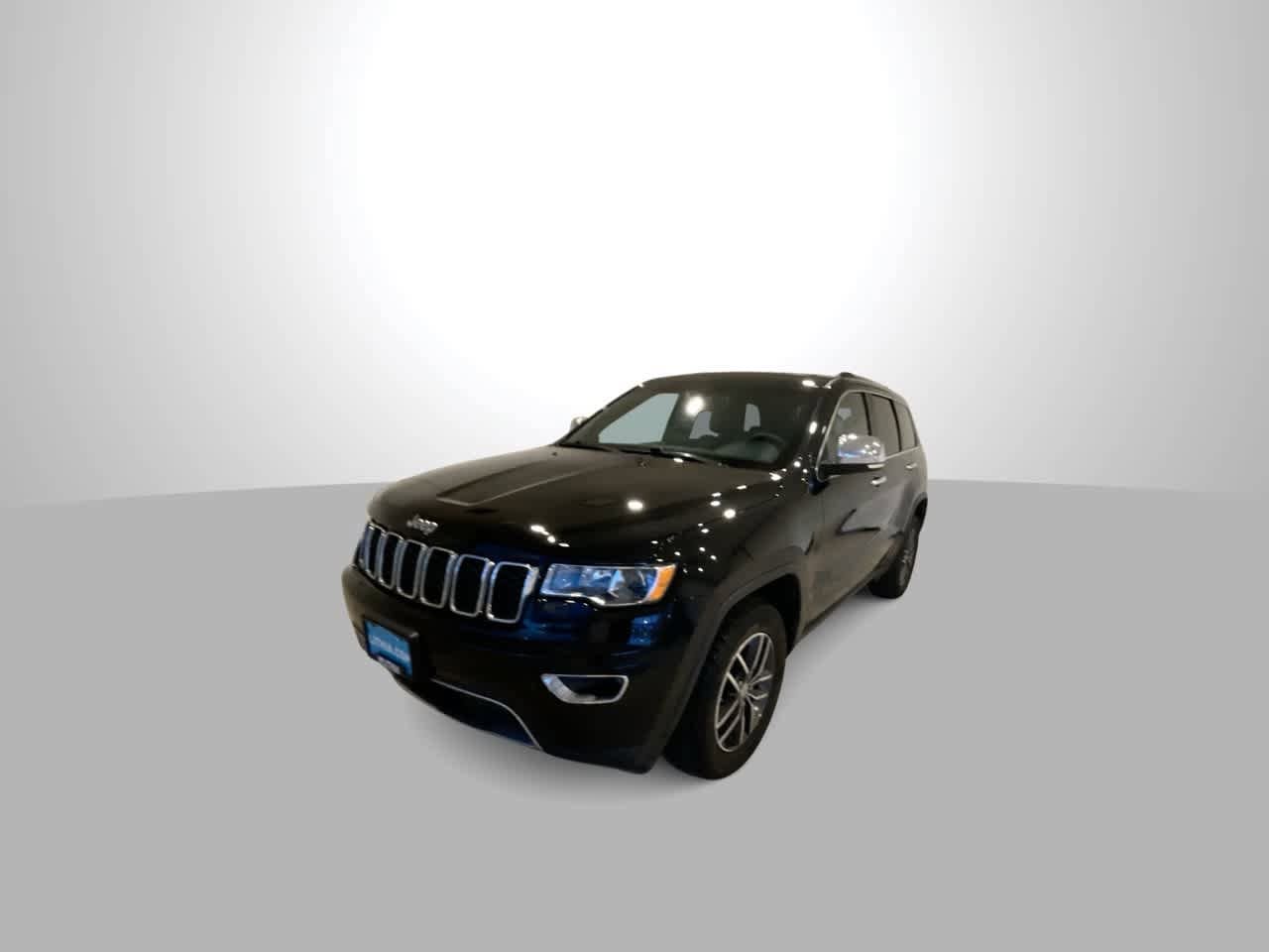 Thumbnail: 2017 Jeep Grand Cherokee - 4