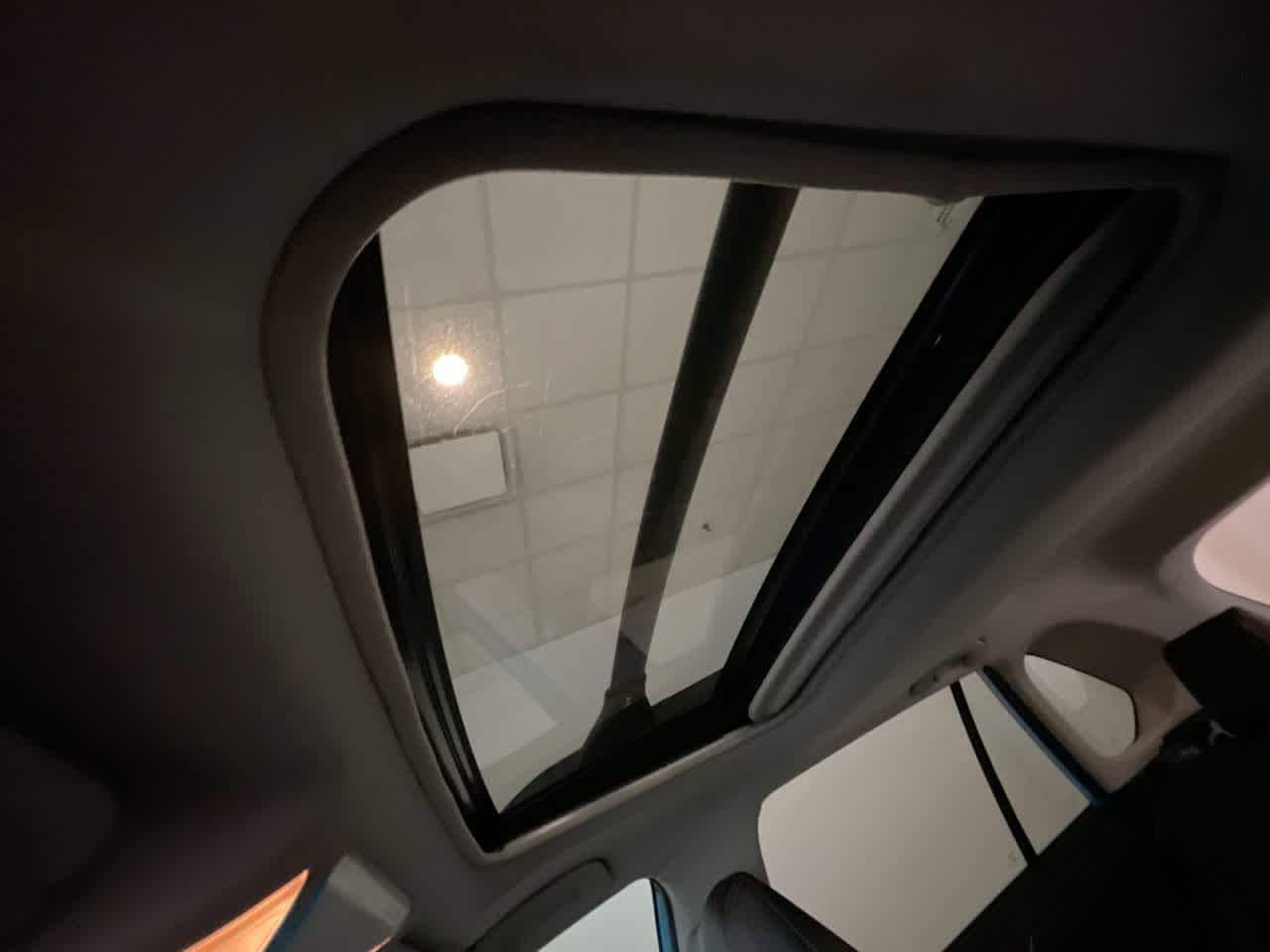 Thumbnail: 2019 Toyota RAV4 - 22