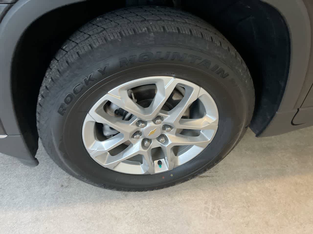 Thumbnail: 2021 Chevrolet Traverse - 10