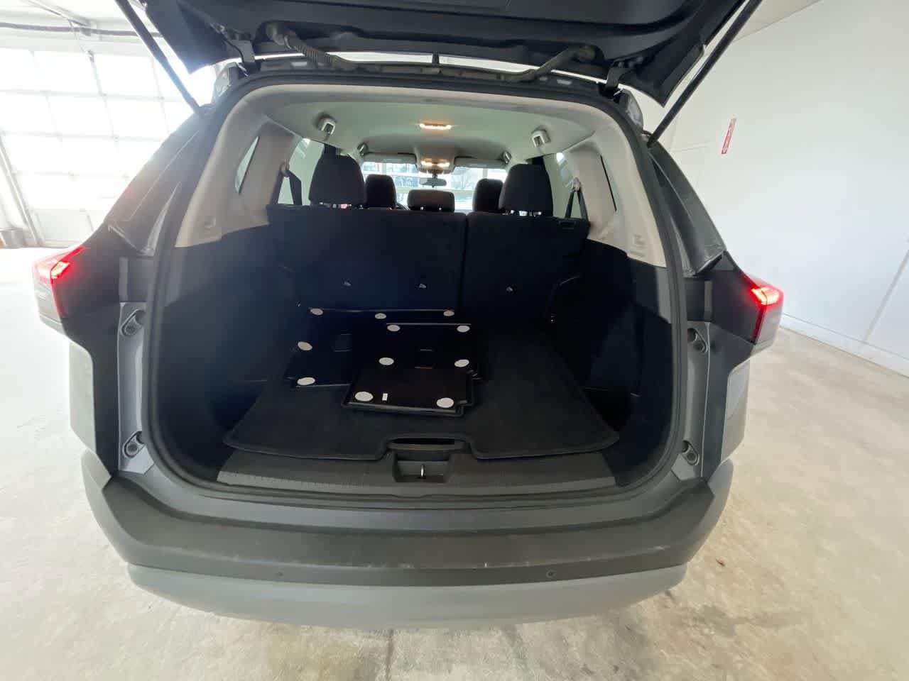 Thumbnail: 2023 Nissan Rogue - 22