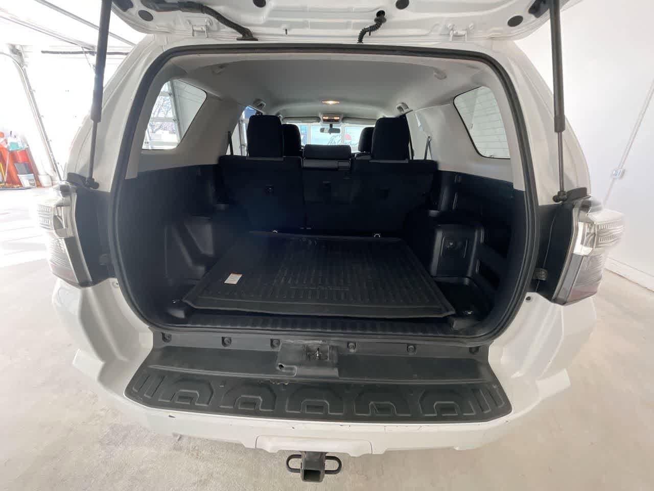 Thumbnail: 2017 Toyota 4Runner - 22