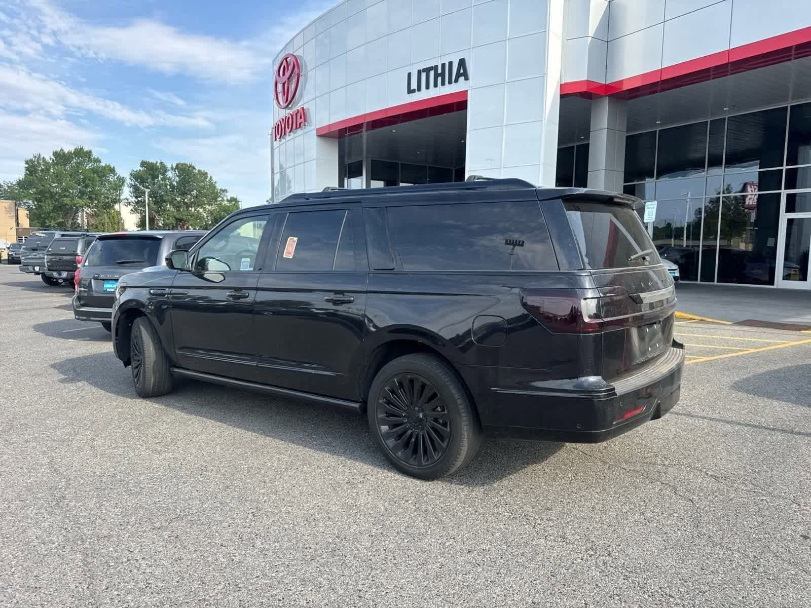 Thumbnail: 2019 Lincoln Navigator L - 19