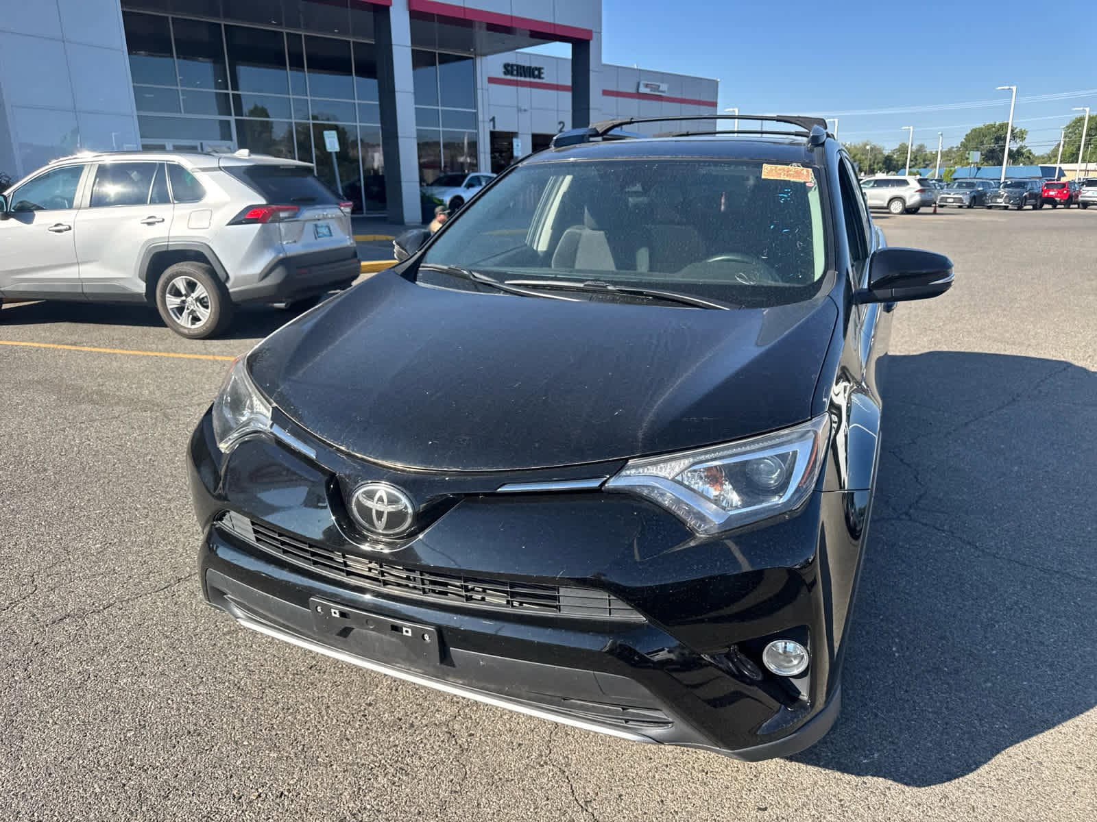 Thumbnail: 2018 Toyota RAV4 - 3