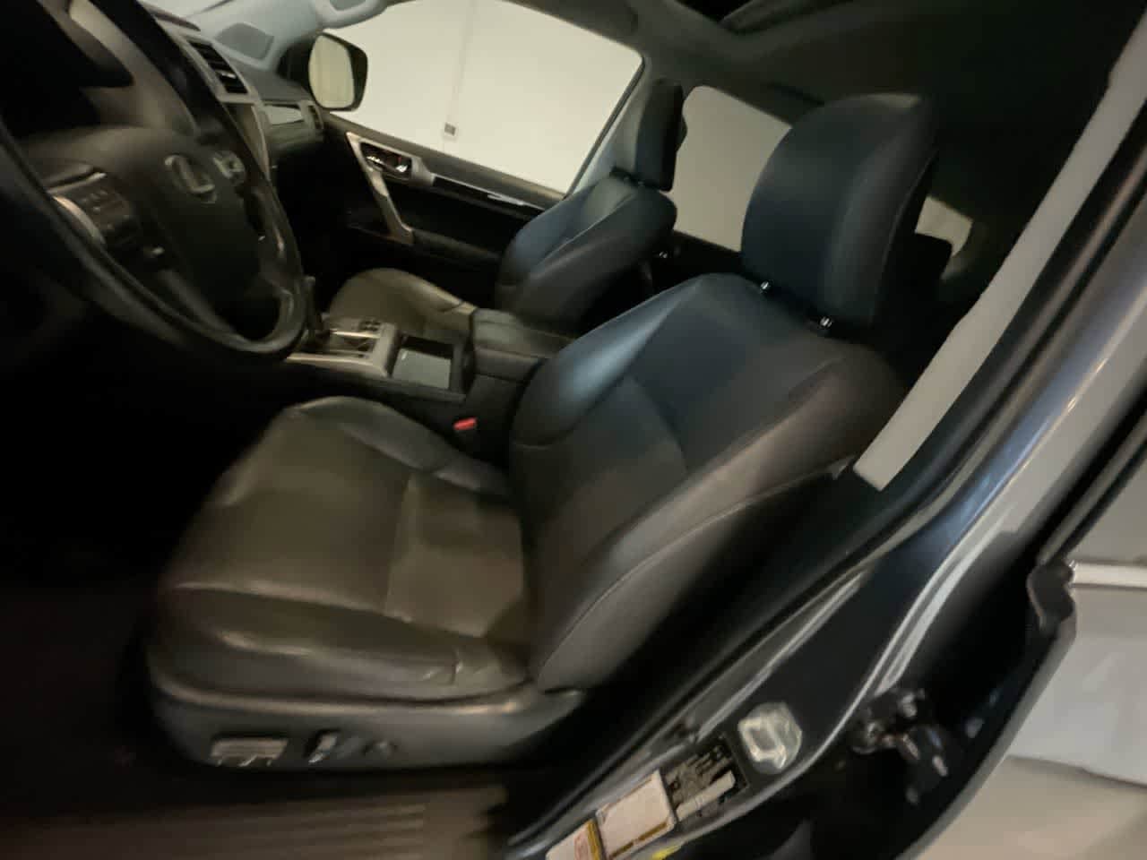 Thumbnail: 2018 Lexus GX - 11