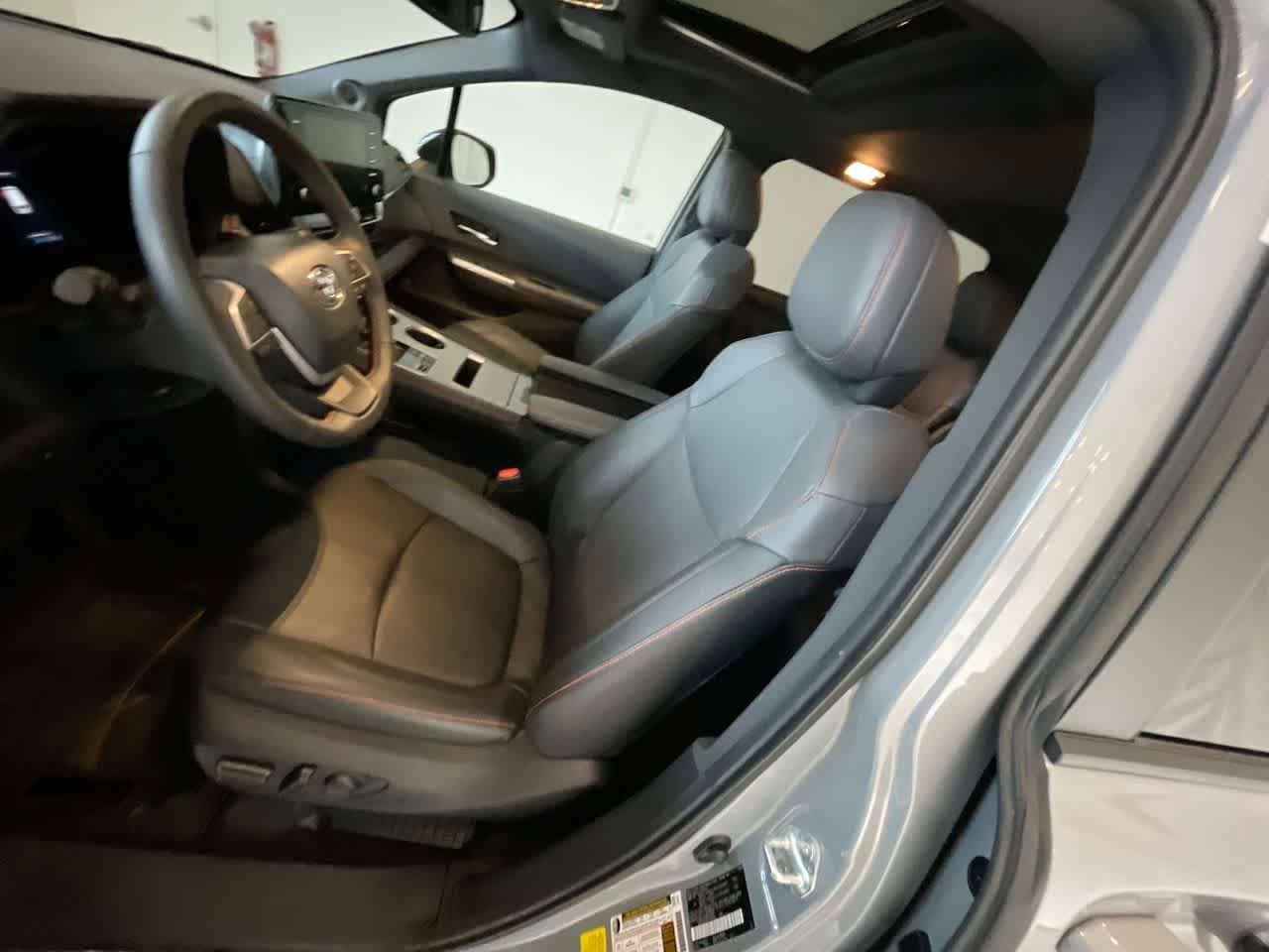 Thumbnail: 2024 Toyota Sienna - 11