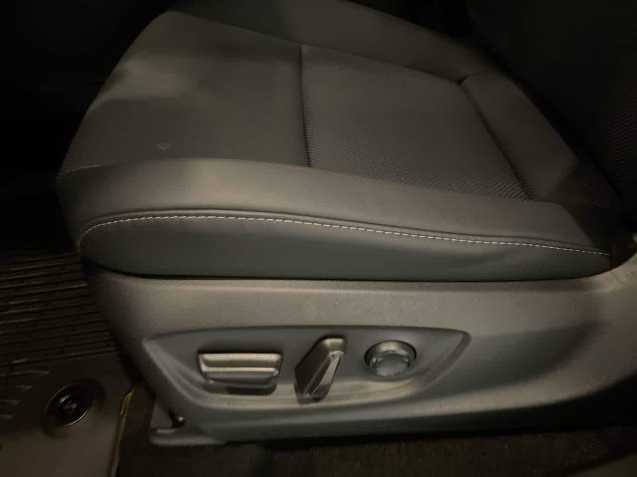 Thumbnail: 2026 Toyota Crown - 12