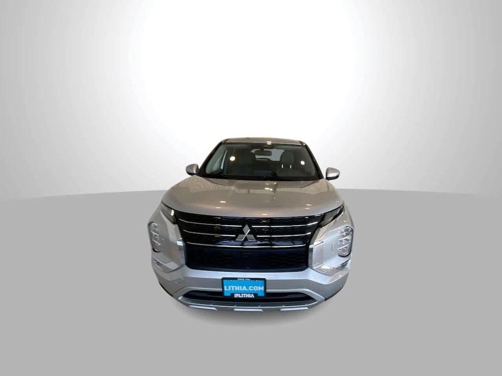 Used 2023 Mitsubishi Outlander SE Special Edition Sport Utility