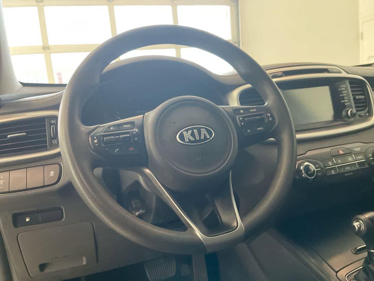 Thumbnail: 2018 Kia Sorento - 14