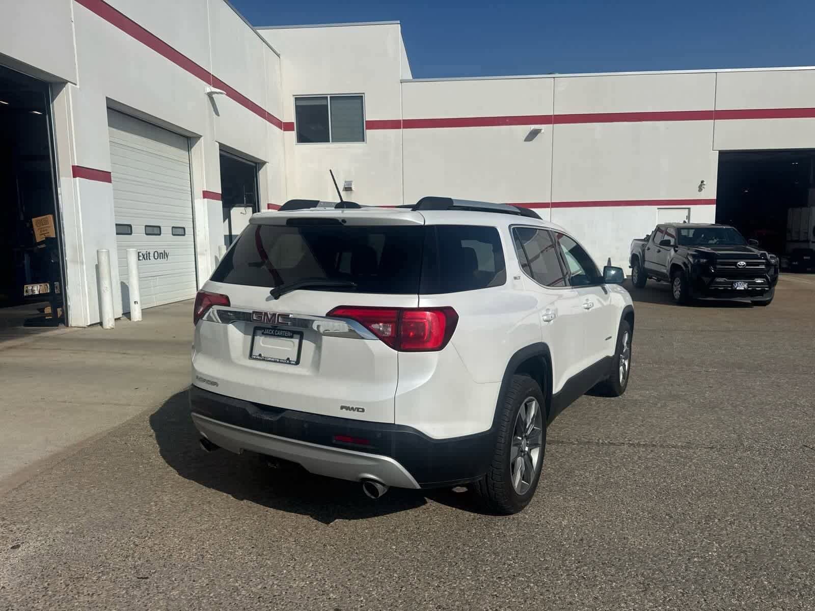 Thumbnail: 2017 GMC Acadia - 10