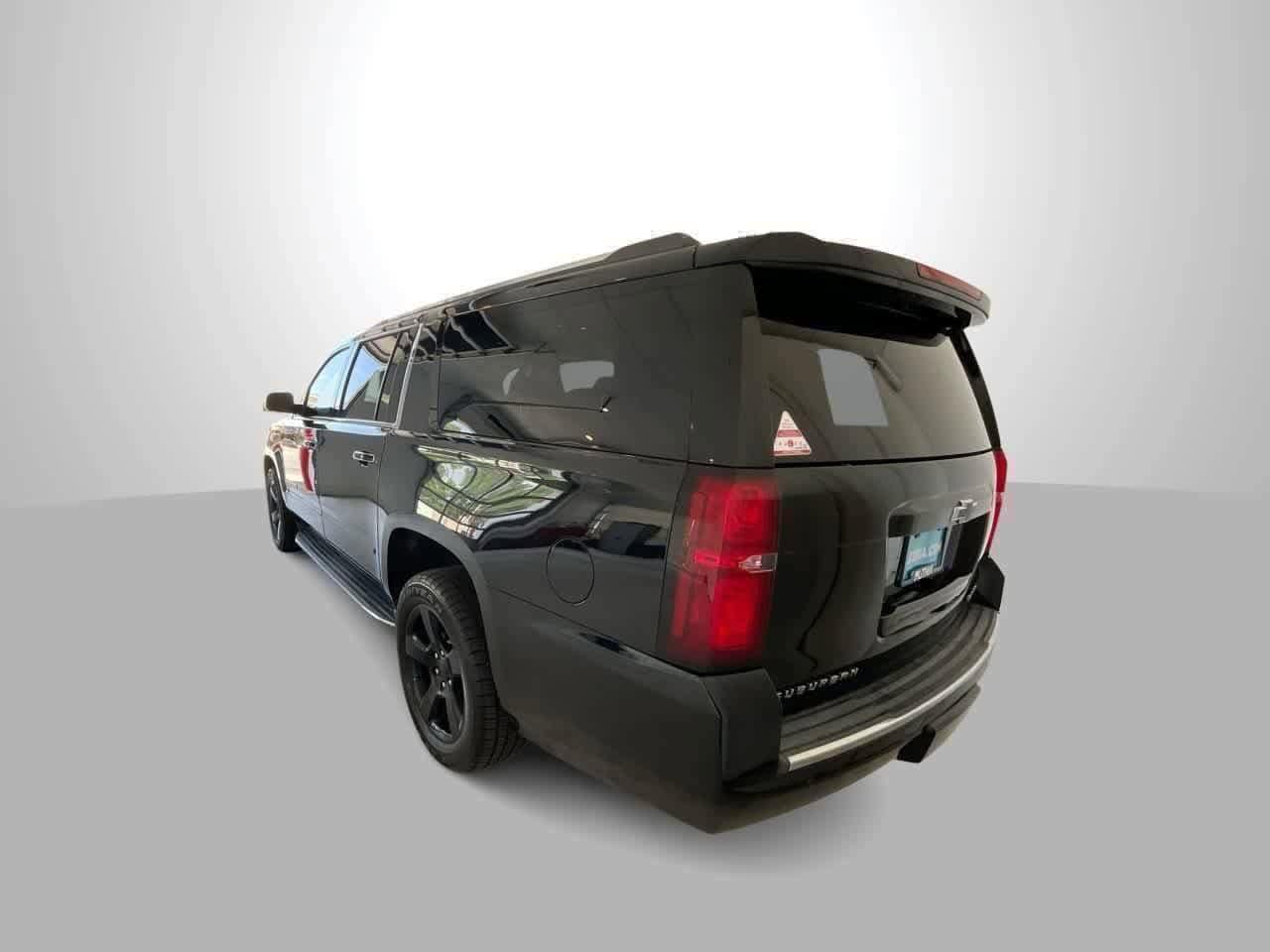 Thumbnail: 2020 Chevrolet Suburban - 8