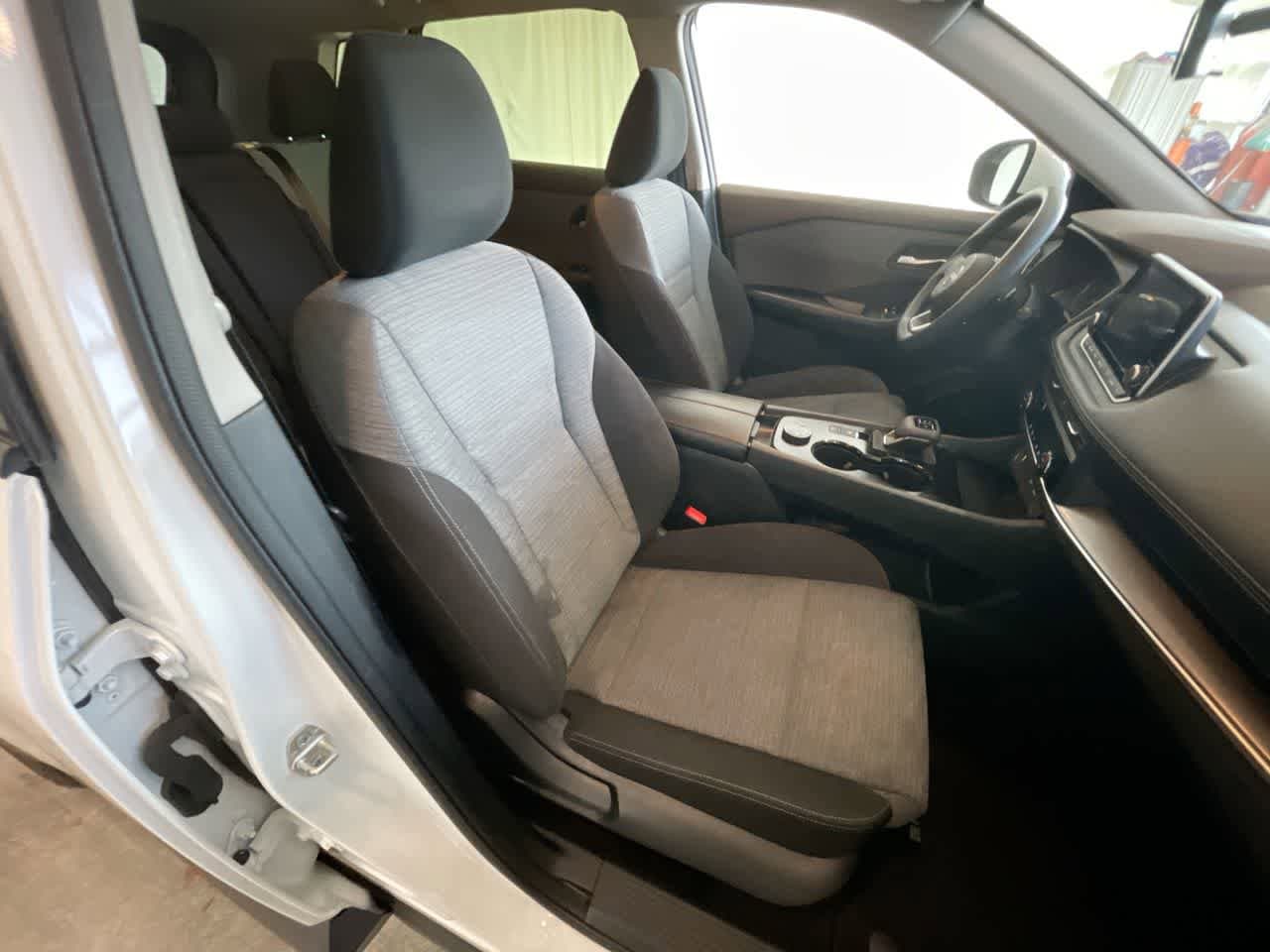 Thumbnail: 2023 Nissan Rogue - 23