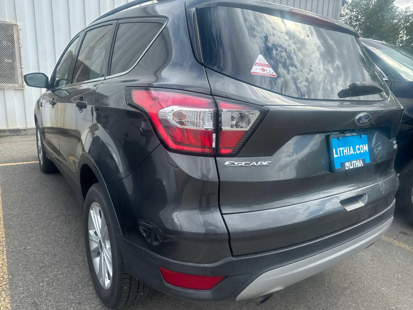 Used 2018 Ford Escape SE with VIN 1FMCU9GD5JUC20318 for sale in Billings, MT