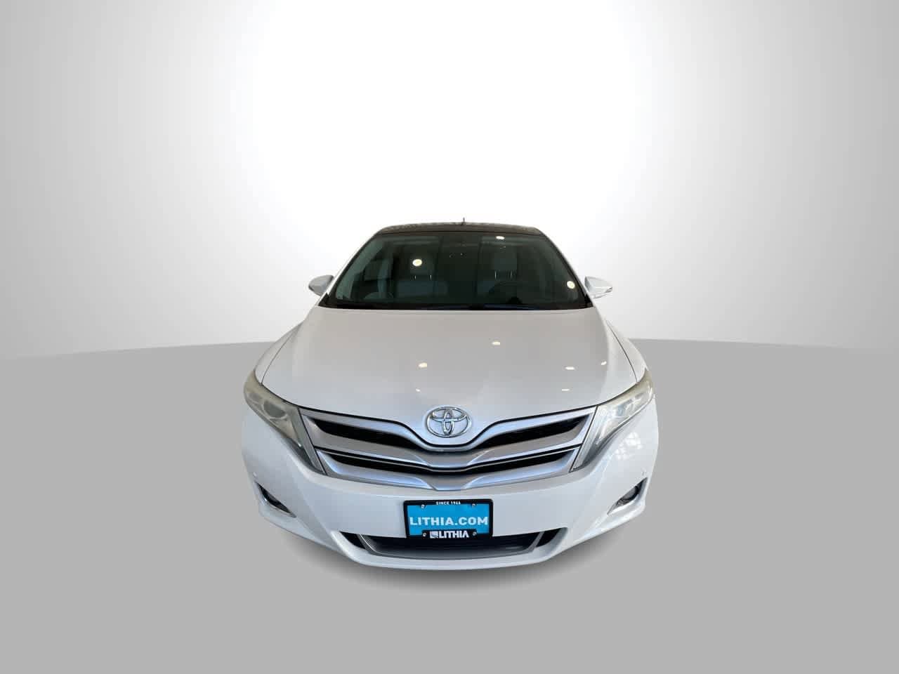 Thumbnail: 2015 Toyota Venza - 3