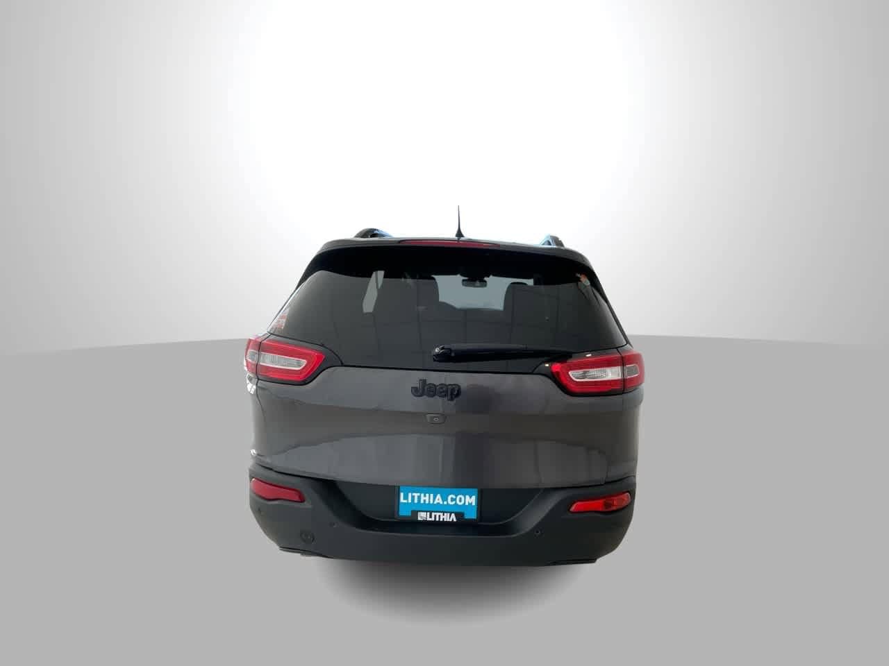 Thumbnail: 2018 Jeep Cherokee - 7