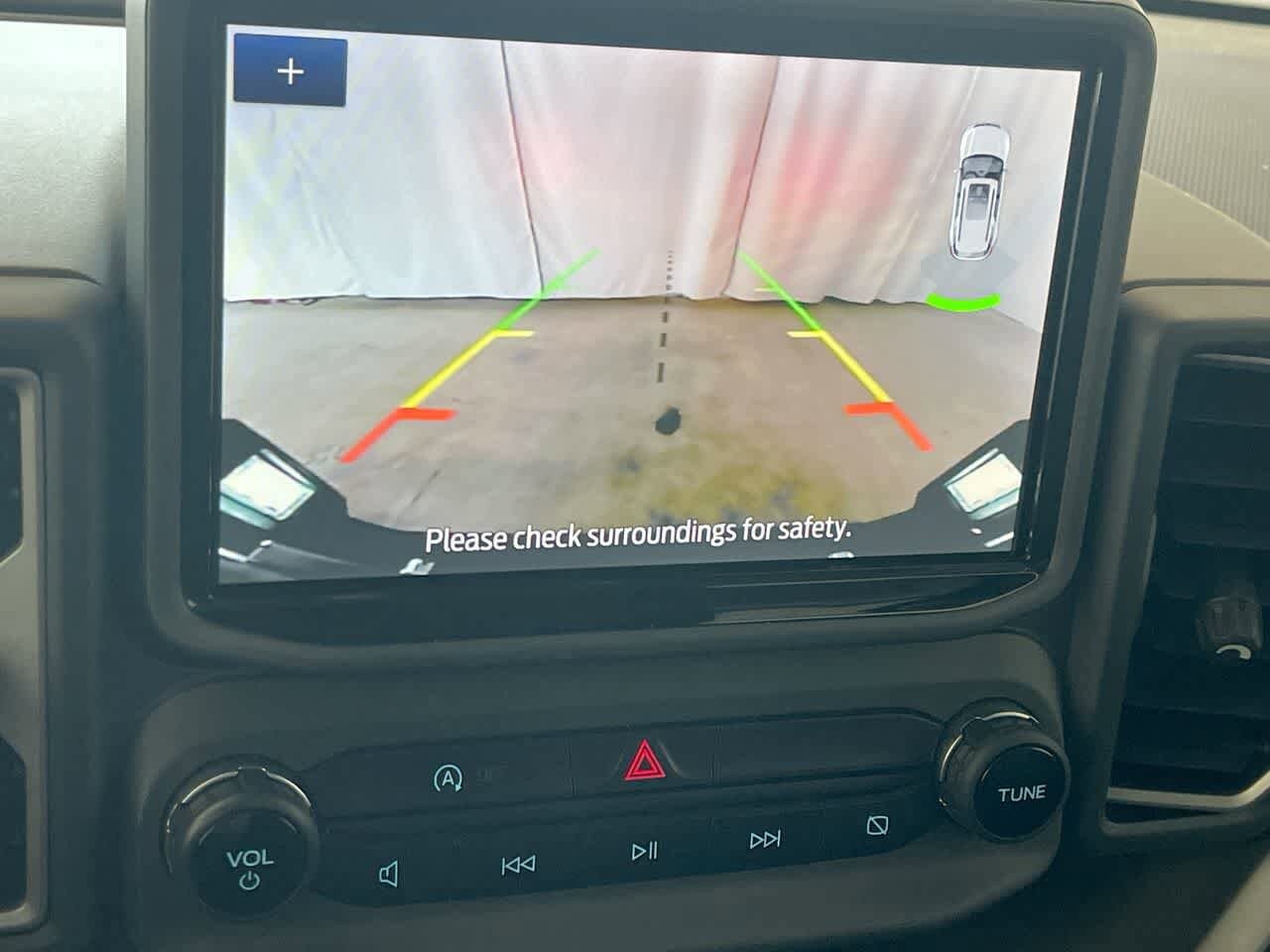 Thumbnail: 2022 Ford Bronco Sport - 17