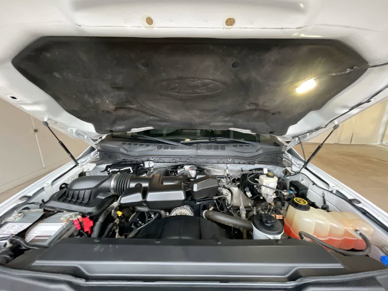 Thumbnail: 2017 Ford Econoline - 24